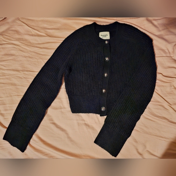 Abercrombie Crew Pearl Cardigan - Picture 1 of 2